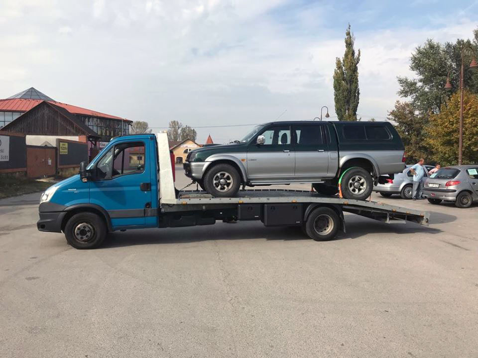 Autómentés Autószállítás Vác.