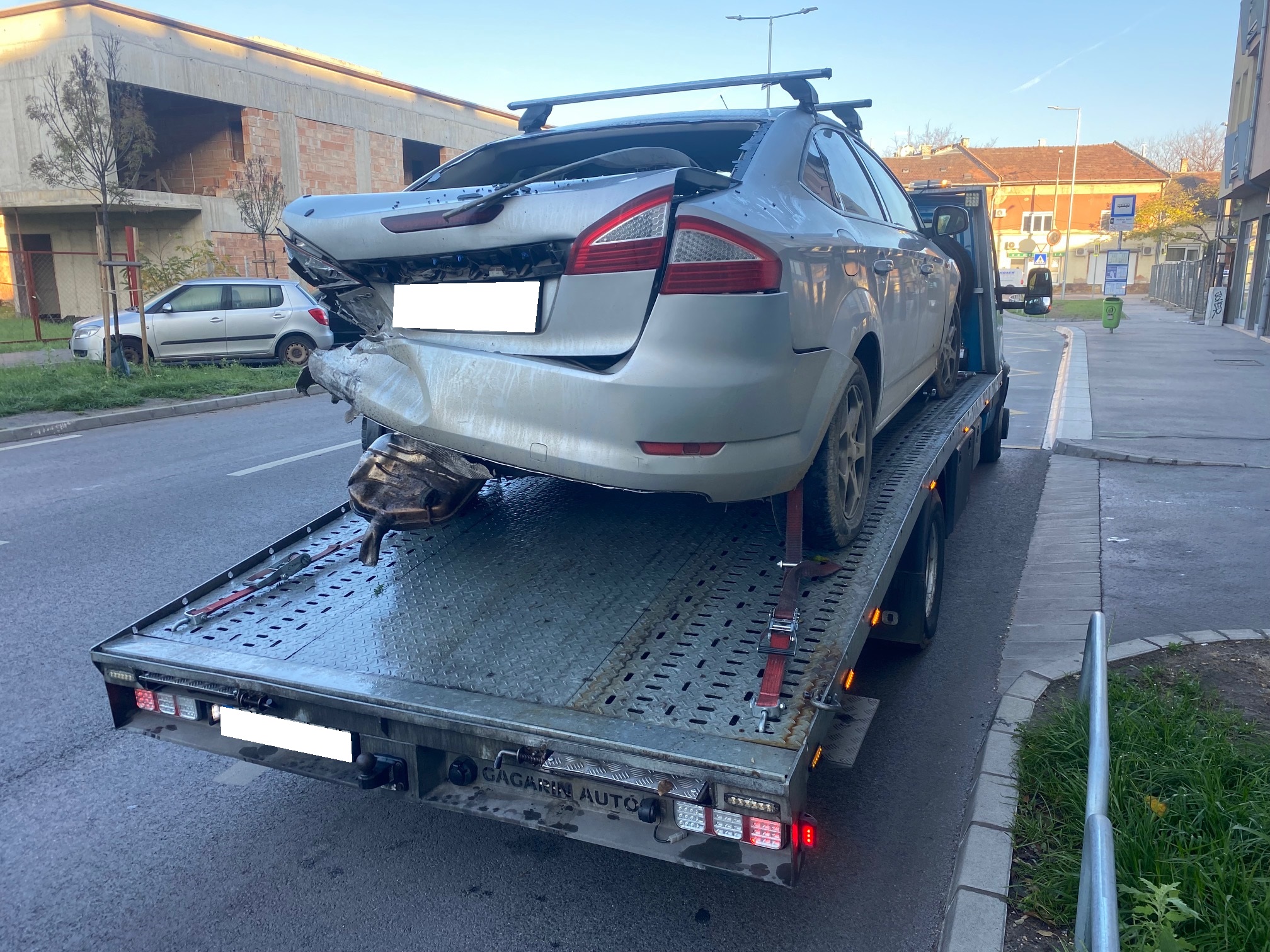 Törött Autó mentése - Budapest.