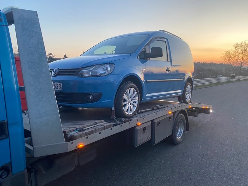 Autómentés Autópálya M2.