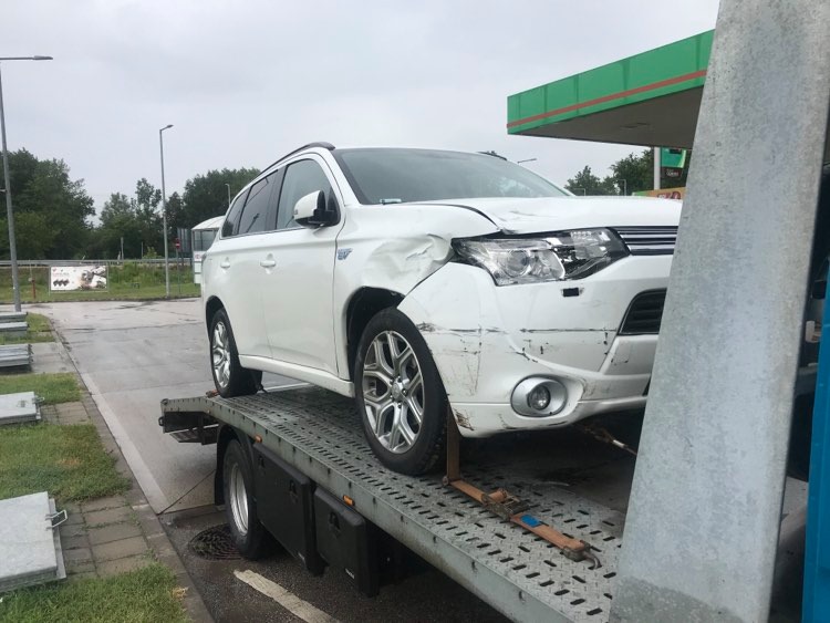 Autómentés Autómentő........ https024automentes.huautomentes-budapest