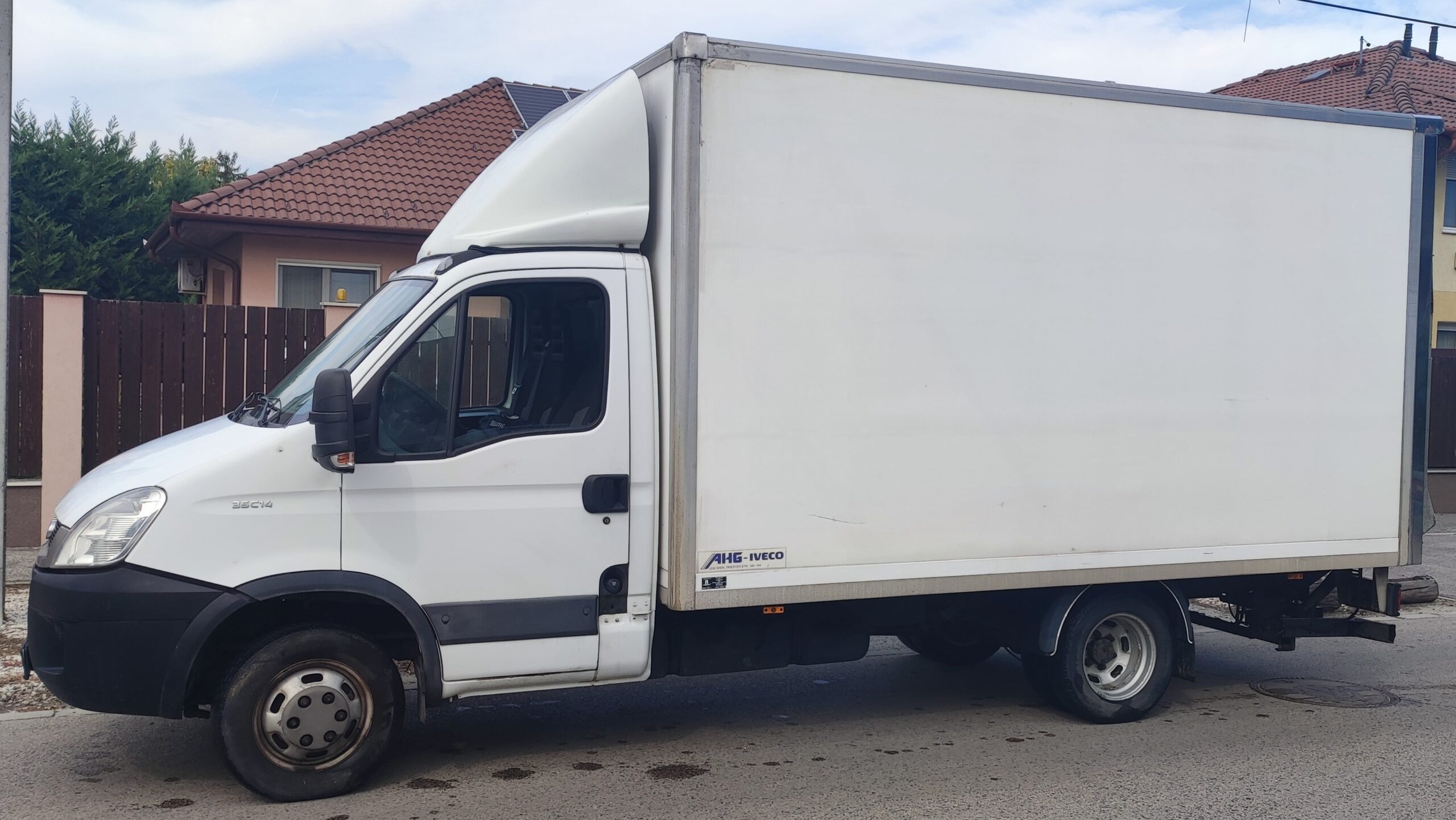 Messenger_creation_04309E8C-F50F-4959-A163-9459EC99F146