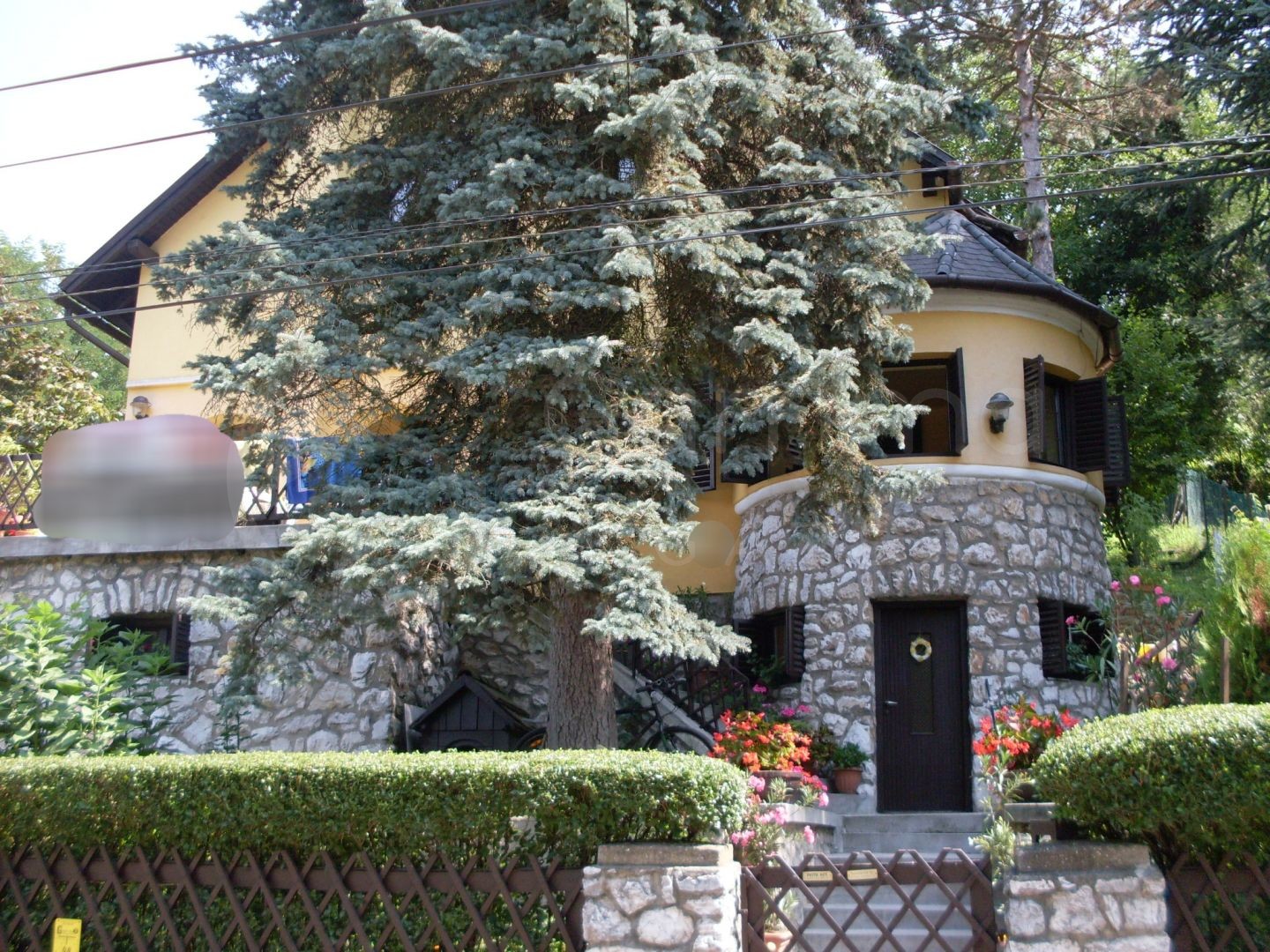 ÁRCSÖKKENÉS! MISKOLCTAPOLCÁN CSALÁDI HÁZ ELADÓ!-1302000
