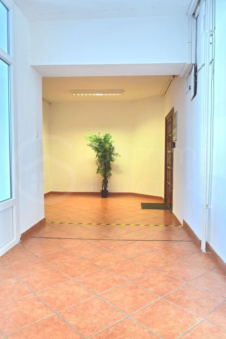 37 m2-es