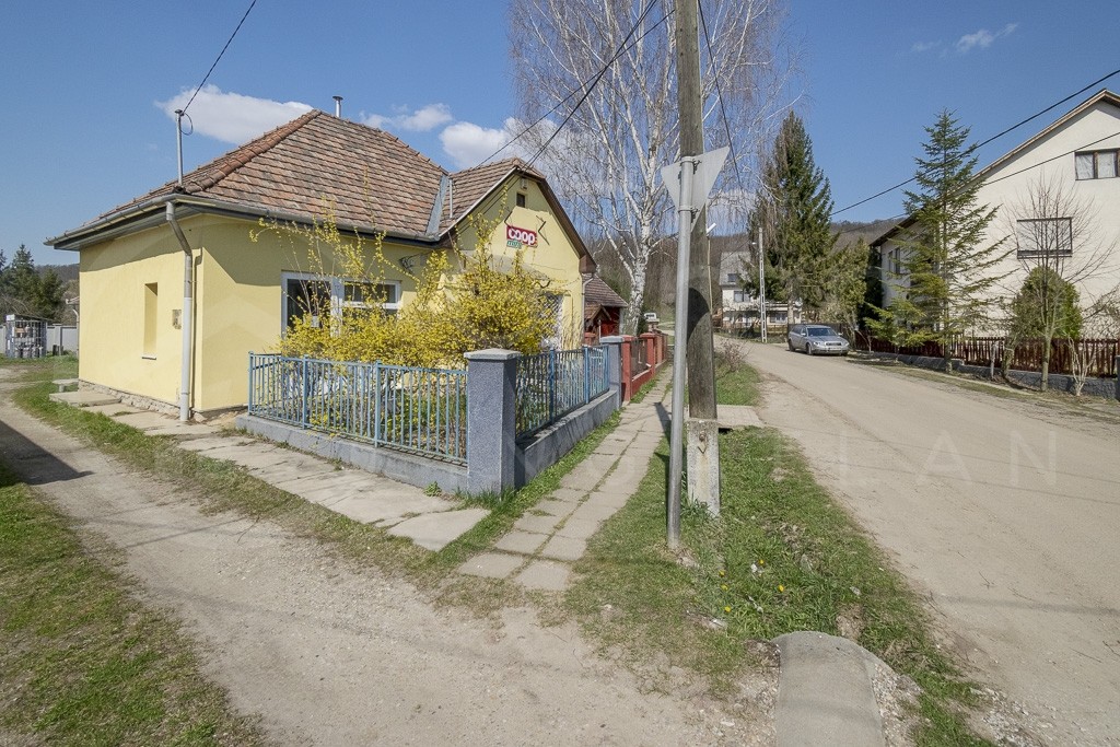 Eladó 26 m2 iroda