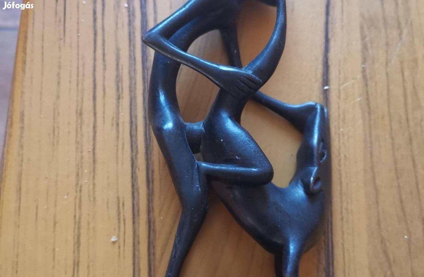 Elado_Regi_figura_955782653630292