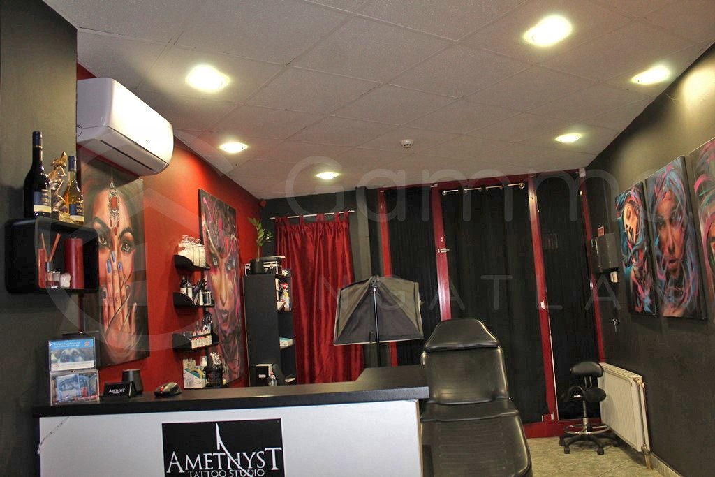 Belvárosi üzlet az Arany Corvin üzletházban Kiadó (27 M2)!-1420086