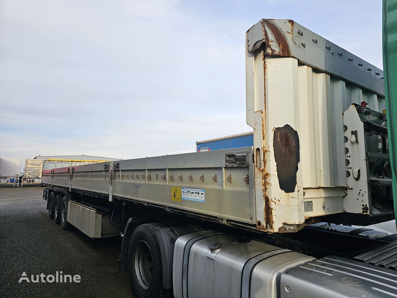 flatbed-semi-trailer-Krone-SD---1736241186955267698_big--24090123264455690400