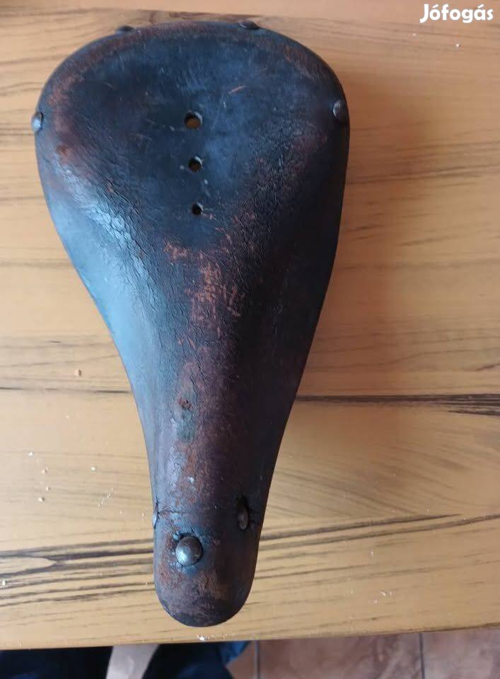 Elado__1960_evekbol_valodi_borbol_nyereg_765132739739770