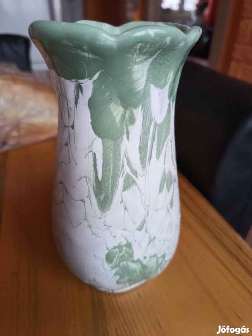 Elado_Kezzel_festet_porcelan_531982758783083