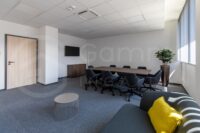 Miskolcon a HELL iroda irodaházban iroda kiadó!!-1091299