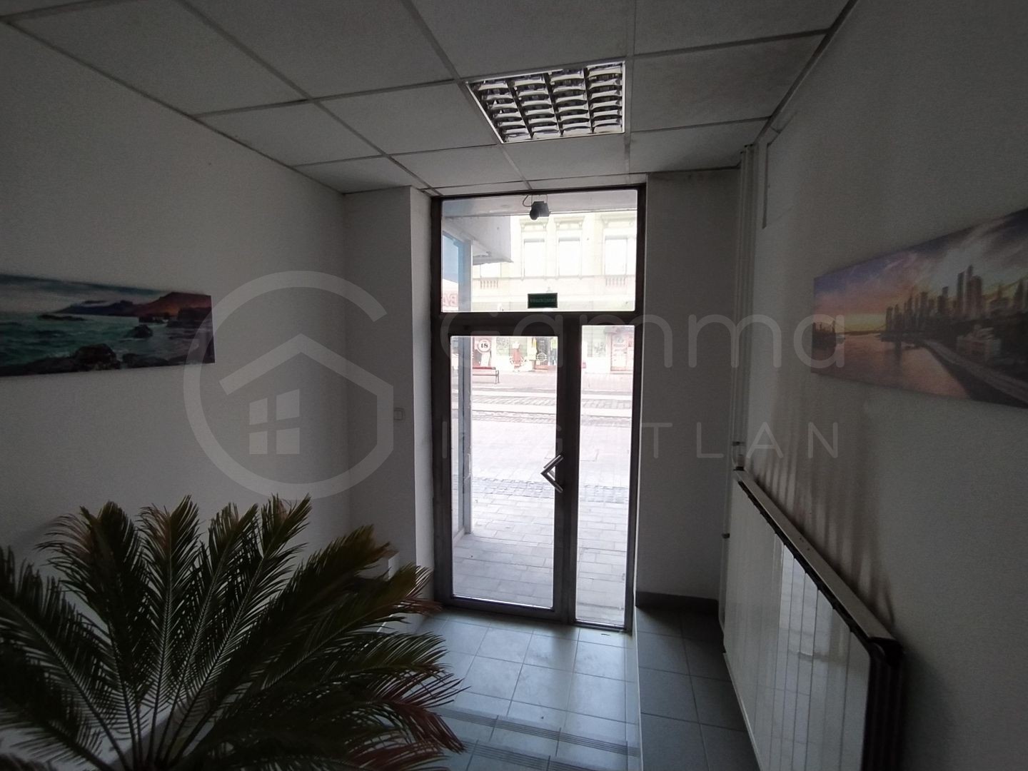 I. emeleti 459 m2 üzlethelyiség ELADÓ!!-1299600