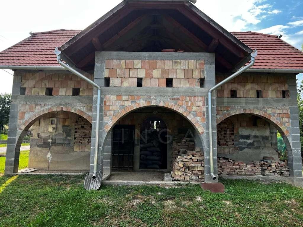 Alsószuhán szerkezetkész családi ház Eladó!-1330402