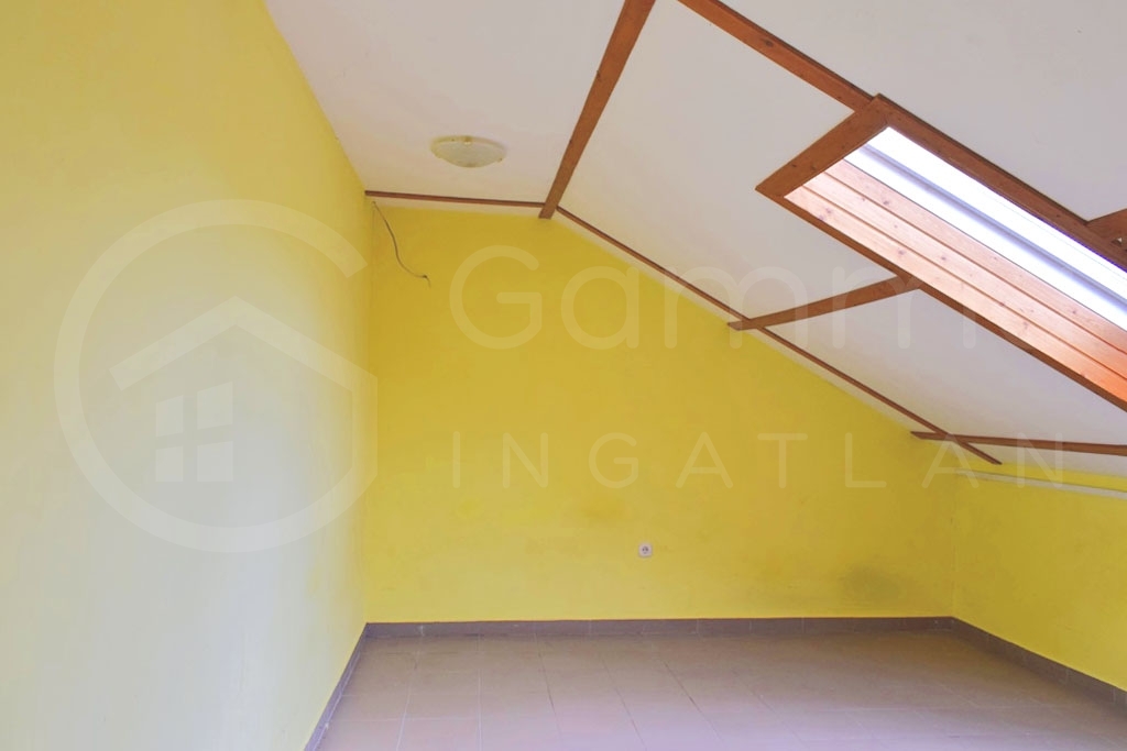 többféle hasznosításra alkalmas ingatlan ELADÓ-1349105