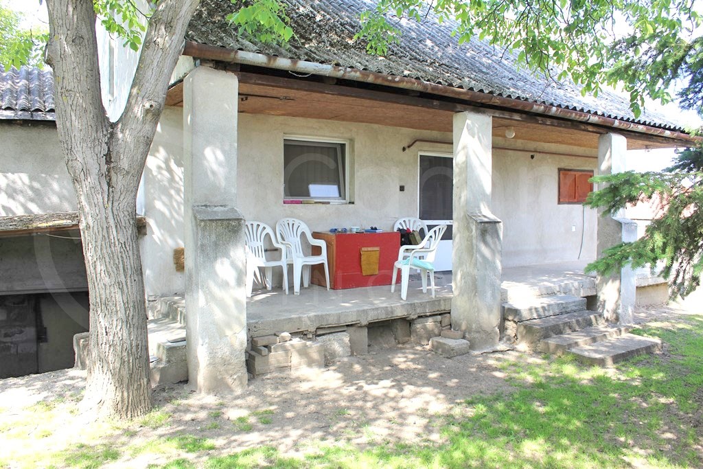 Alsózsolcán kis családiház