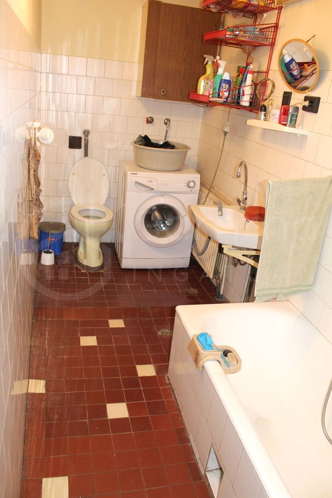 Alsózsolcán kis családiház