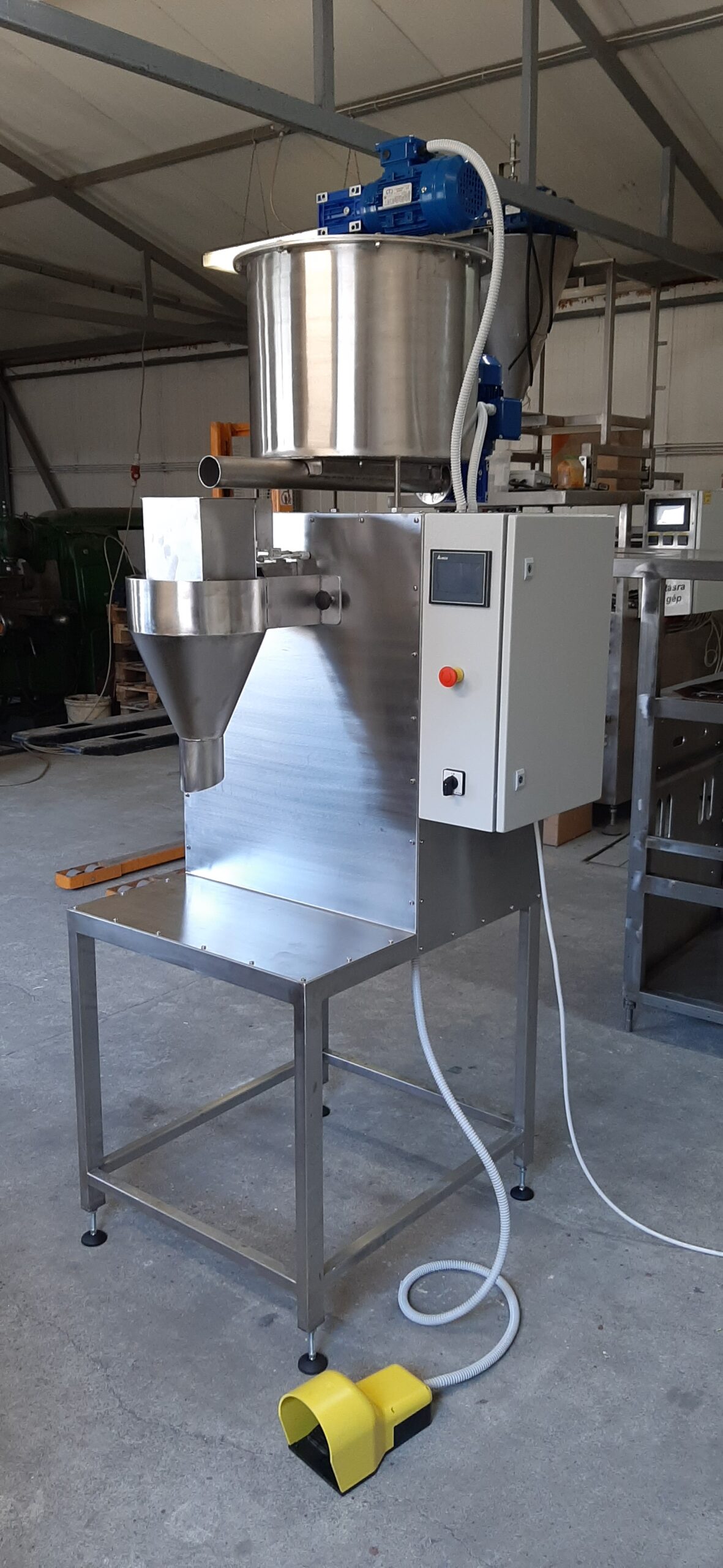 csigás tasaktöltő