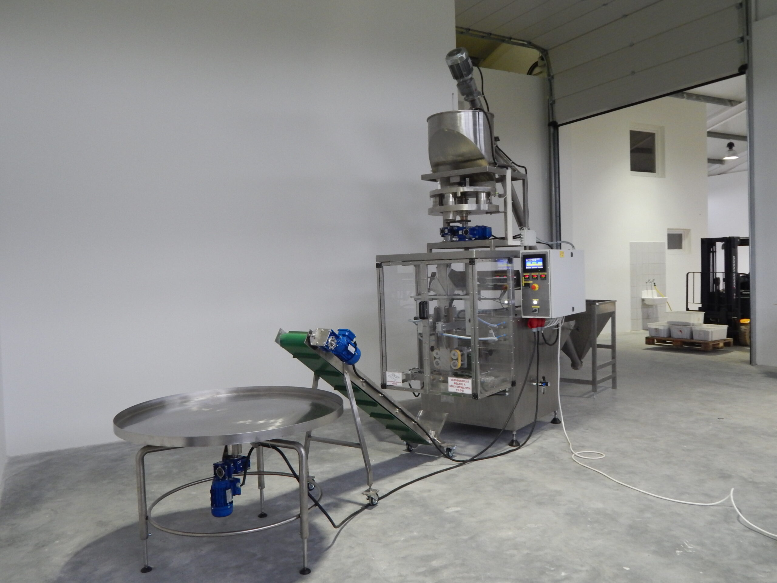 4-el-hegesztett-csomagolo-terfogat-adagoloval (1)