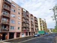 VOLOGDÁN FELÚJÍTOTT LAKÁS ELADÓ!-1447674