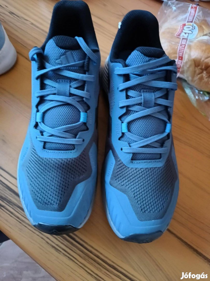 Elado_ferfi_cipo_kituno_ujszeru_allapotban_993912791977787