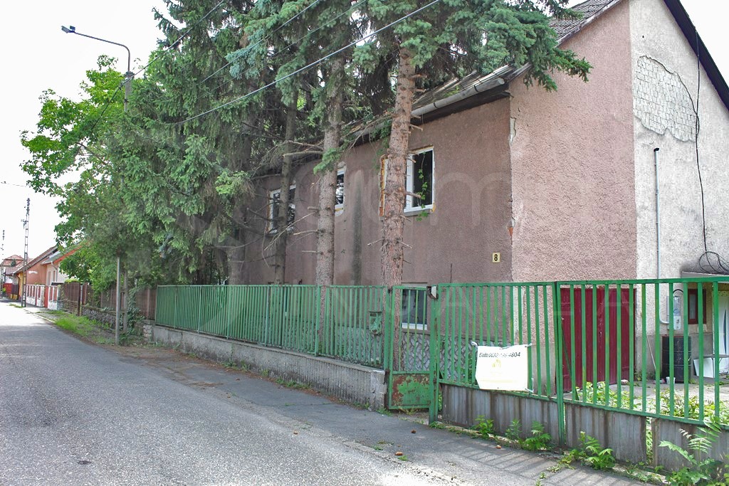 Miskolc martinkertvárosi felújítandó 3 szoba