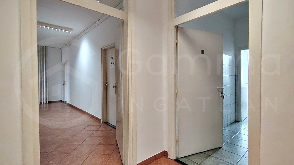 ELADÓ 100m2 MODERN IRODAI EGYSÉG SAJÁT FOLYOSÓVAL – MISKOLC BELVÁROSÁBAN!-1477016