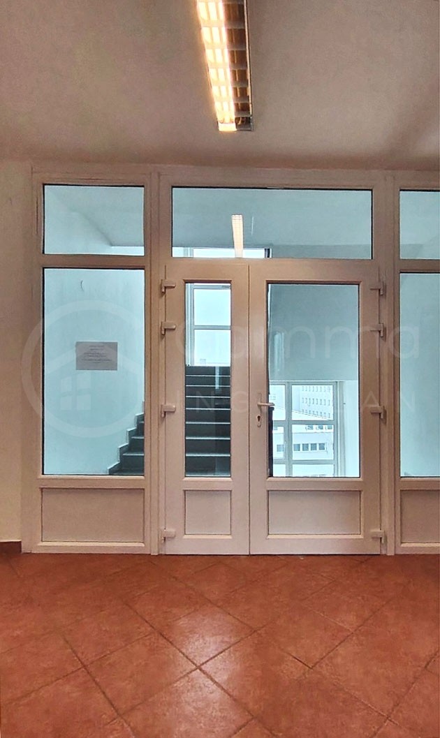 ELADÓ 100m2 MODERN IRODAI EGYSÉG SAJÁT FOLYOSÓVAL – MISKOLC BELVÁROSÁBAN!-1477017